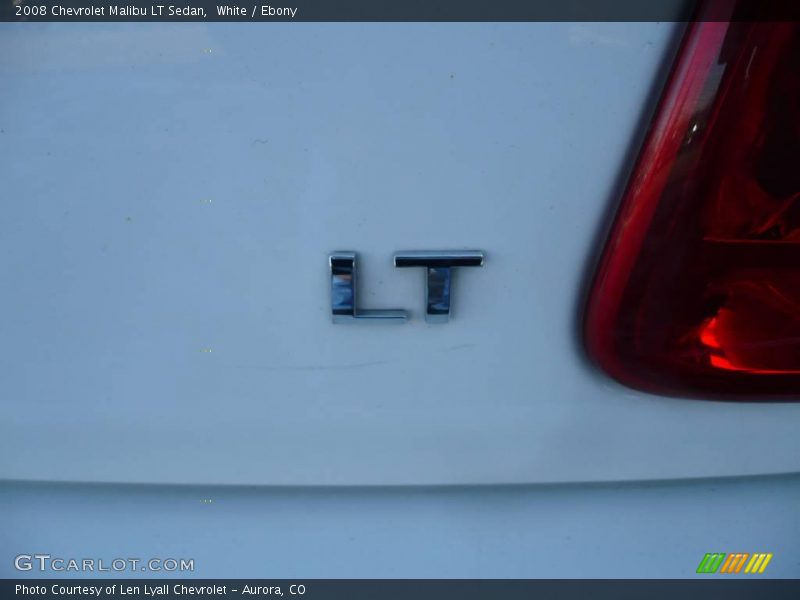 White / Ebony 2008 Chevrolet Malibu LT Sedan