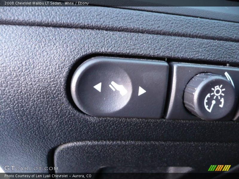 White / Ebony 2008 Chevrolet Malibu LT Sedan