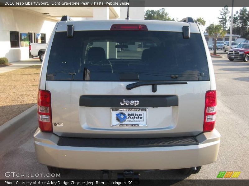 Light Graystone Pearl / Pastel Pebble Beige 2010 Jeep Liberty Sport