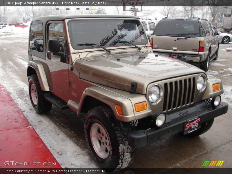 Light Khaki Metallic / Khaki 2004 Jeep Wrangler Sahara 4x4