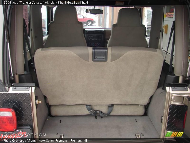 Light Khaki Metallic / Khaki 2004 Jeep Wrangler Sahara 4x4