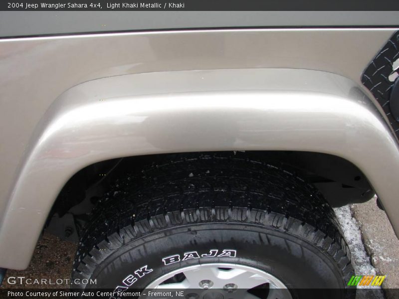 Light Khaki Metallic / Khaki 2004 Jeep Wrangler Sahara 4x4