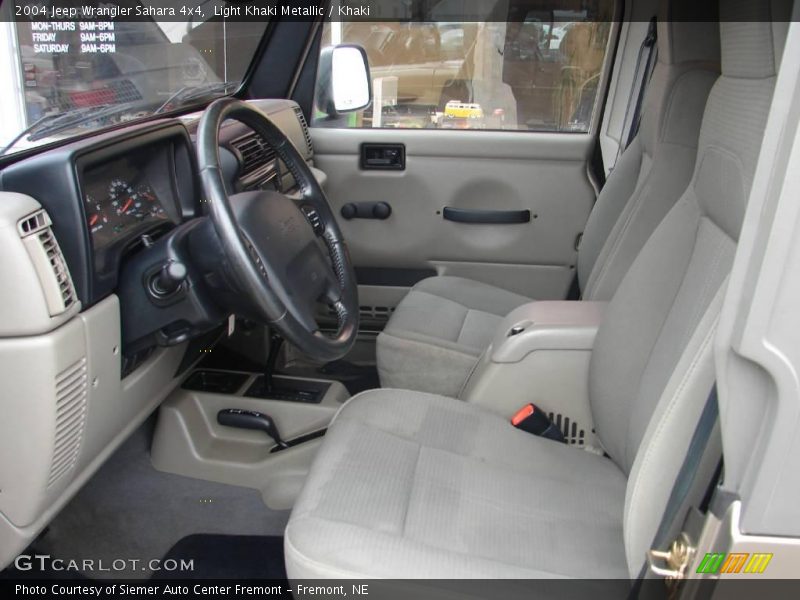 Light Khaki Metallic / Khaki 2004 Jeep Wrangler Sahara 4x4