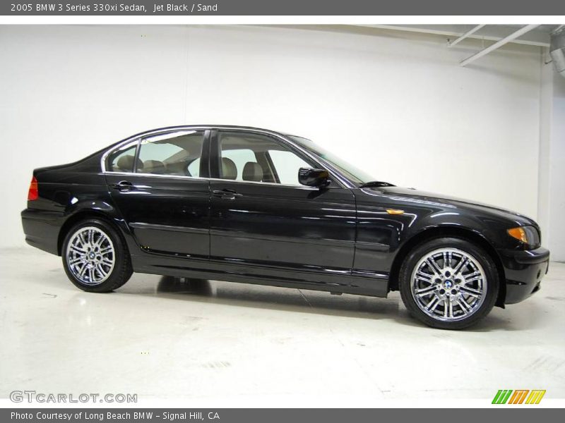 Jet Black / Sand 2005 BMW 3 Series 330xi Sedan