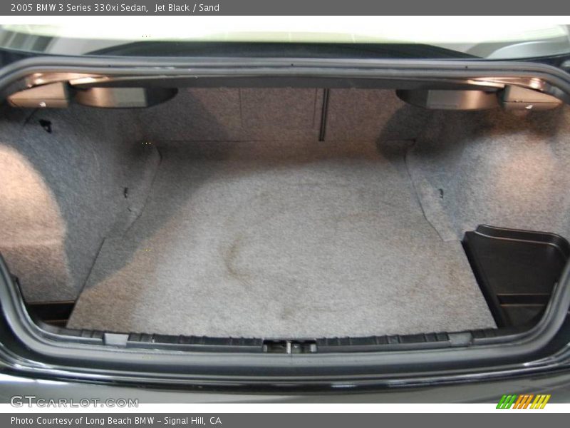 Jet Black / Sand 2005 BMW 3 Series 330xi Sedan