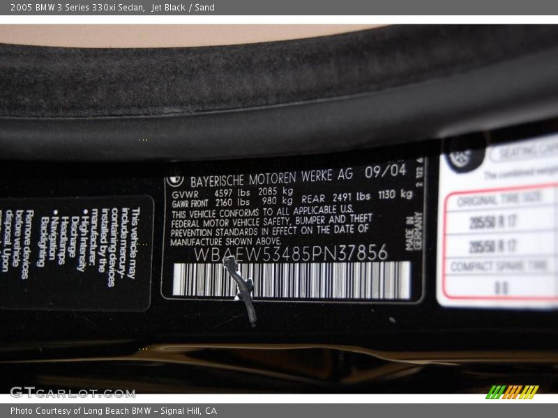 Jet Black / Sand 2005 BMW 3 Series 330xi Sedan