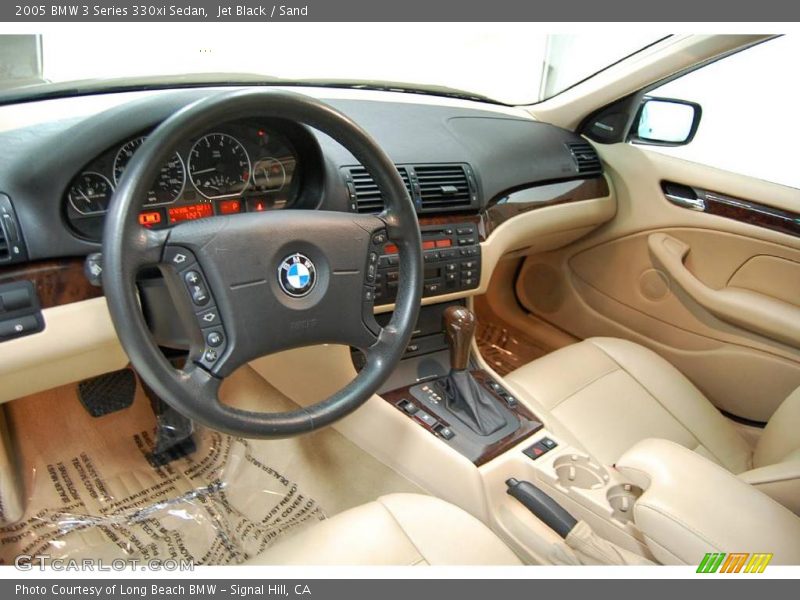 Jet Black / Sand 2005 BMW 3 Series 330xi Sedan