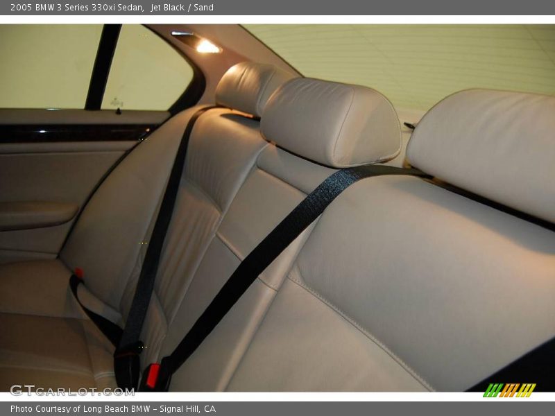 Jet Black / Sand 2005 BMW 3 Series 330xi Sedan