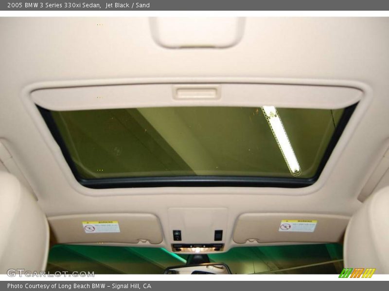 Jet Black / Sand 2005 BMW 3 Series 330xi Sedan