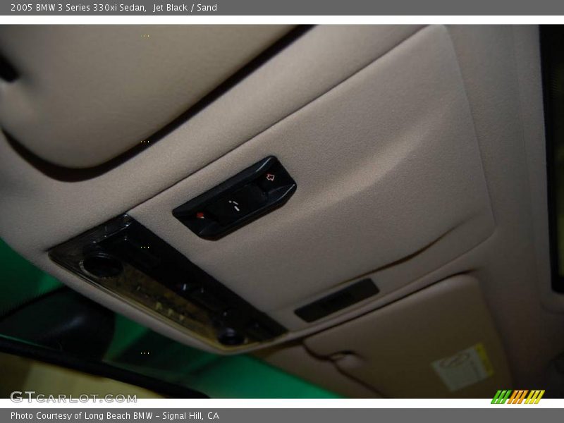Jet Black / Sand 2005 BMW 3 Series 330xi Sedan