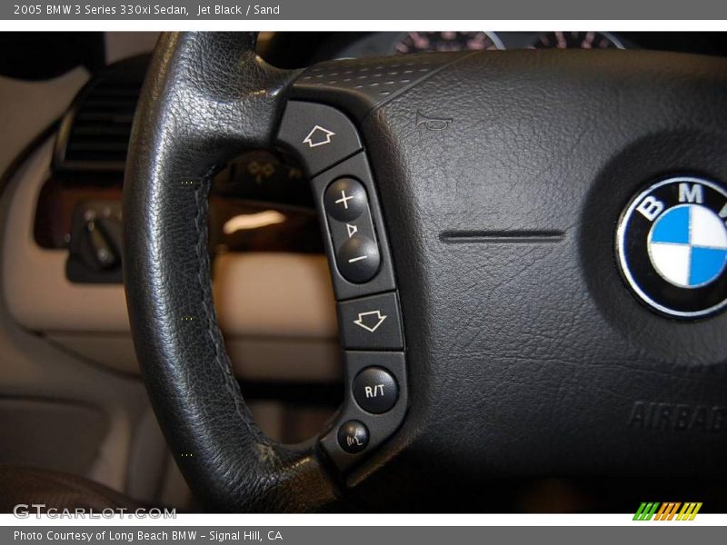 Jet Black / Sand 2005 BMW 3 Series 330xi Sedan