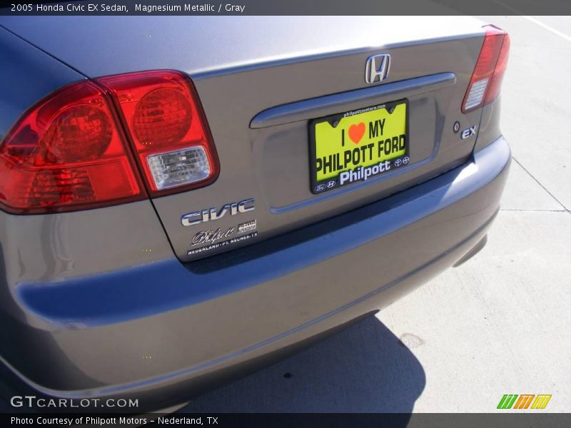 Magnesium Metallic / Gray 2005 Honda Civic EX Sedan