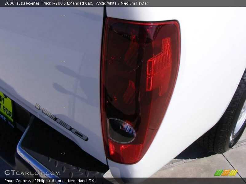 Arctic White / Medium Pewter 2006 Isuzu i-Series Truck i-280 S Extended Cab