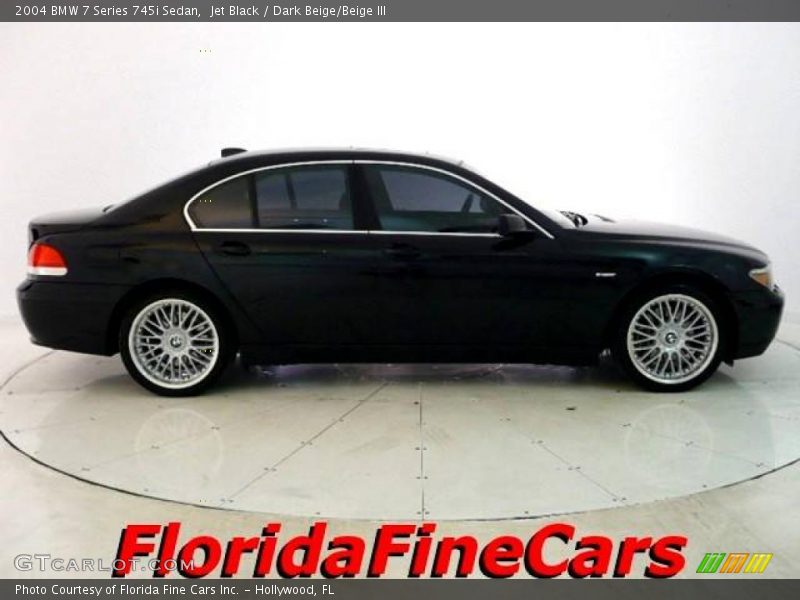 Jet Black / Dark Beige/Beige III 2004 BMW 7 Series 745i Sedan