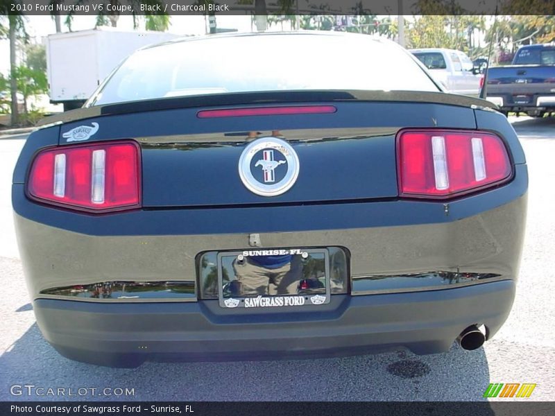 Black / Charcoal Black 2010 Ford Mustang V6 Coupe