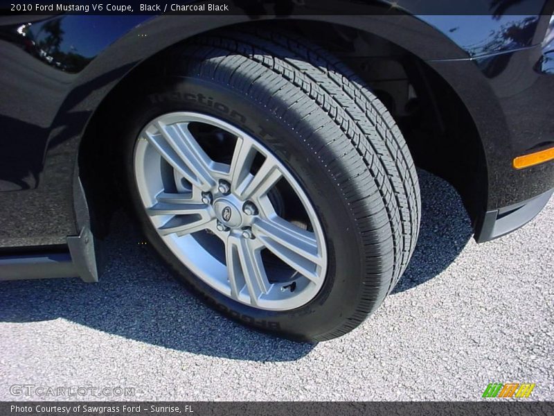 Black / Charcoal Black 2010 Ford Mustang V6 Coupe