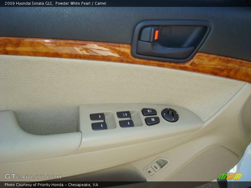 Powder White Pearl / Camel 2009 Hyundai Sonata GLS