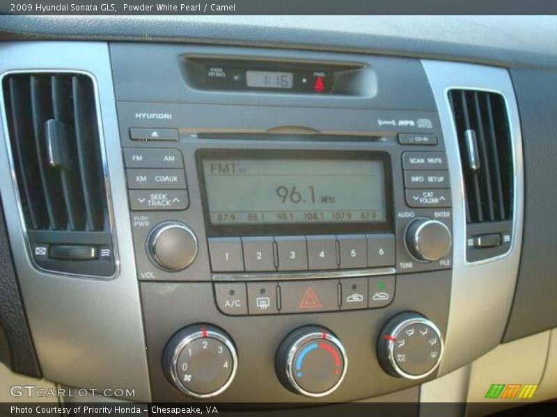 Powder White Pearl / Camel 2009 Hyundai Sonata GLS