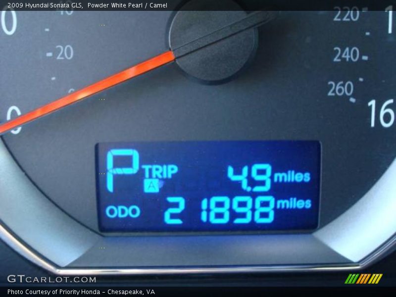 Powder White Pearl / Camel 2009 Hyundai Sonata GLS