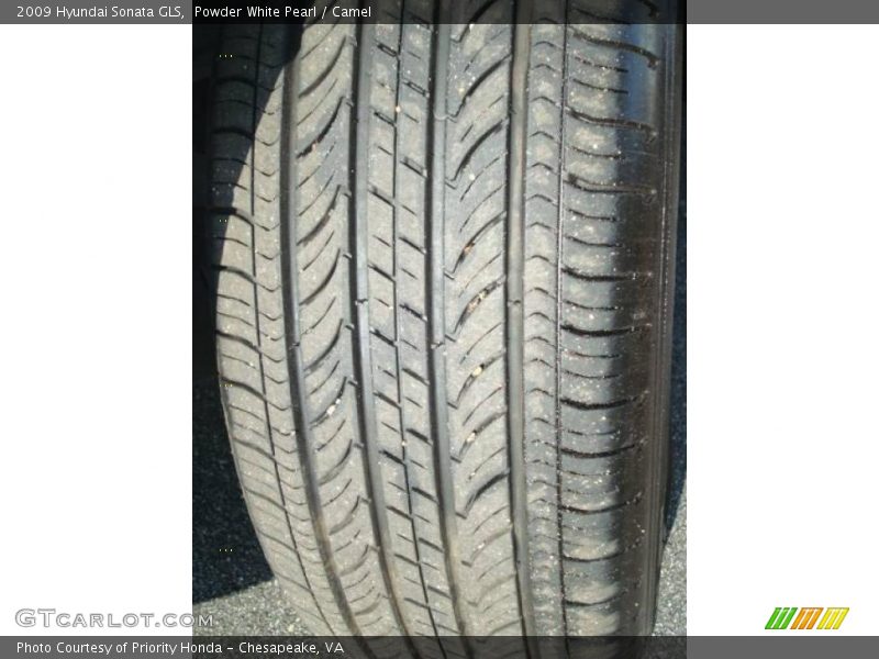 Powder White Pearl / Camel 2009 Hyundai Sonata GLS