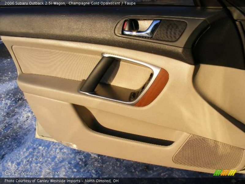Champagne Gold Opalescent / Taupe 2006 Subaru Outback 2.5i Wagon