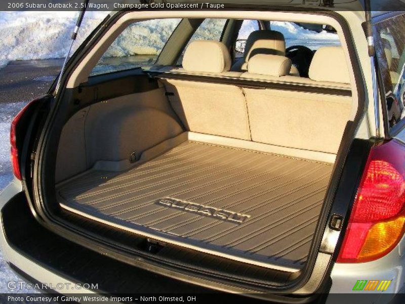 Champagne Gold Opalescent / Taupe 2006 Subaru Outback 2.5i Wagon