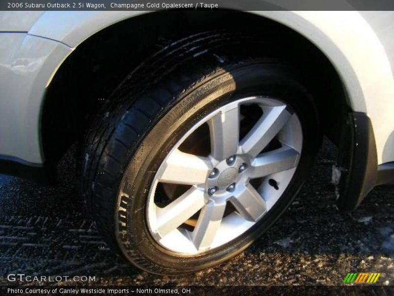 Champagne Gold Opalescent / Taupe 2006 Subaru Outback 2.5i Wagon