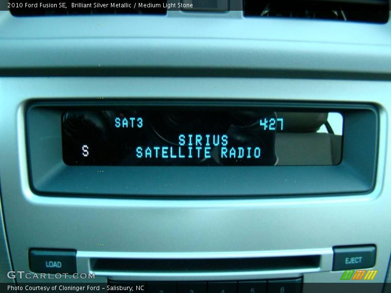 Brilliant Silver Metallic / Medium Light Stone 2010 Ford Fusion SE