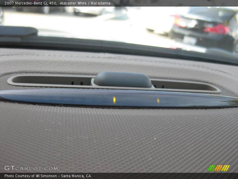 Alabaster White / Macadamia 2007 Mercedes-Benz GL 450