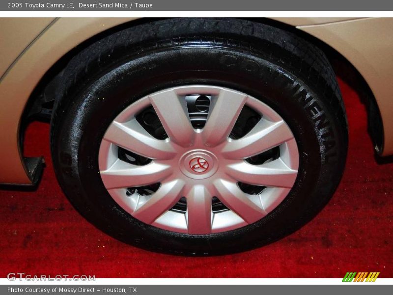 Desert Sand Mica / Taupe 2005 Toyota Camry LE