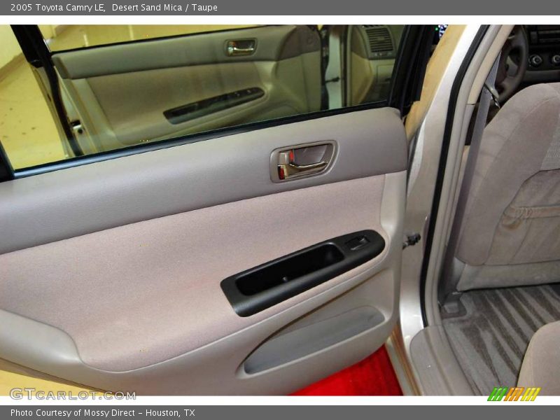Desert Sand Mica / Taupe 2005 Toyota Camry LE
