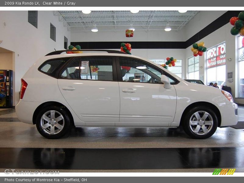 Clear White / Gray 2009 Kia Rondo LX