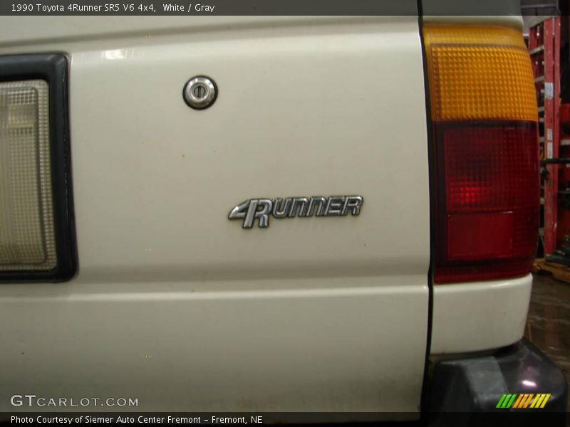 White / Gray 1990 Toyota 4Runner SR5 V6 4x4