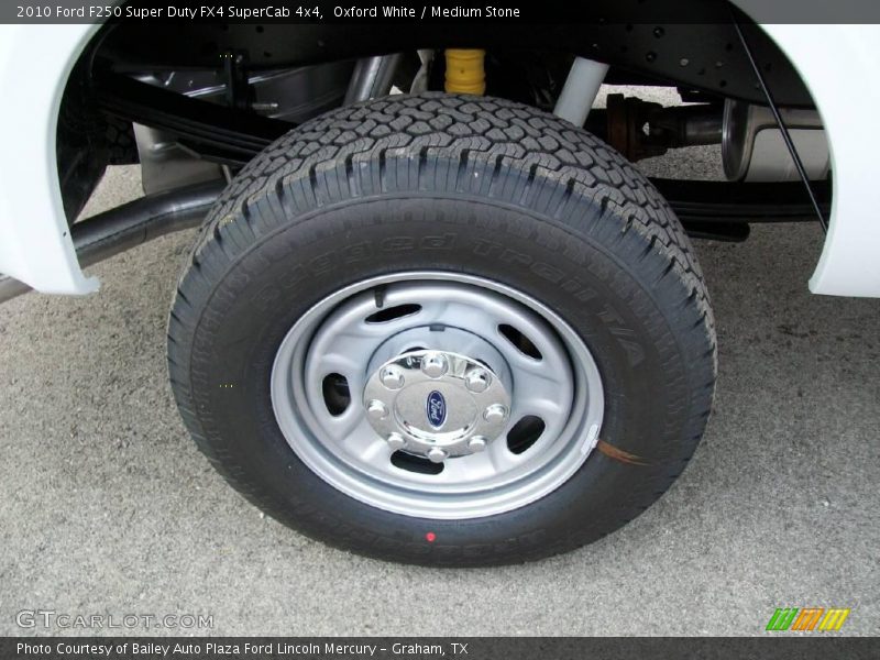 Oxford White / Medium Stone 2010 Ford F250 Super Duty FX4 SuperCab 4x4