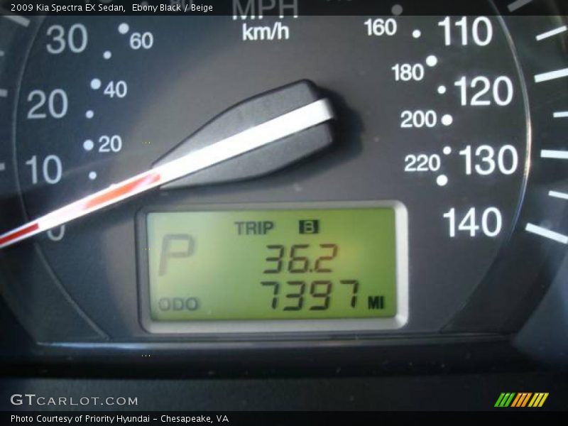 Ebony Black / Beige 2009 Kia Spectra EX Sedan