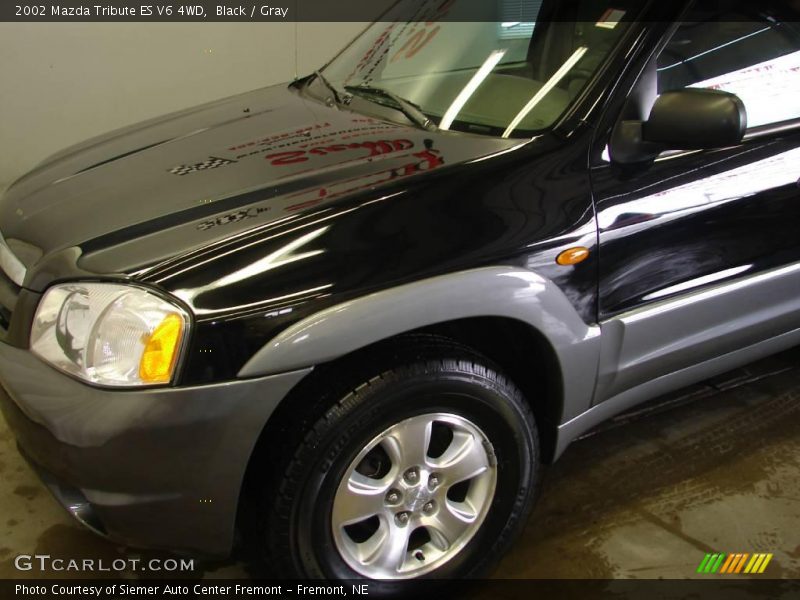 Black / Gray 2002 Mazda Tribute ES V6 4WD