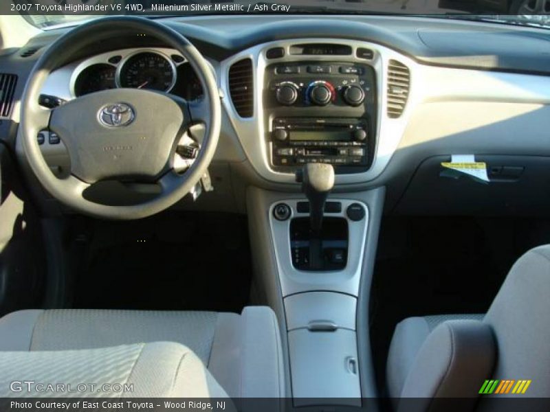 Millenium Silver Metallic / Ash Gray 2007 Toyota Highlander V6 4WD