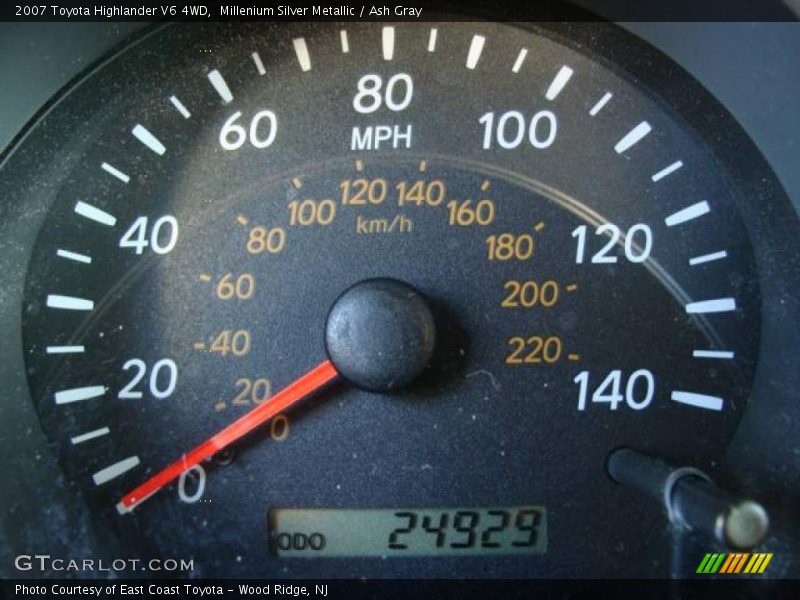 Millenium Silver Metallic / Ash Gray 2007 Toyota Highlander V6 4WD