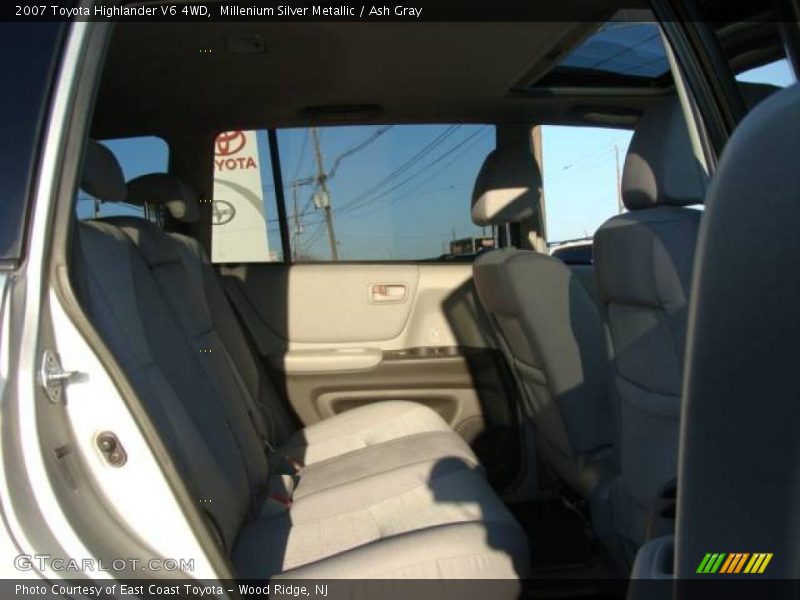Millenium Silver Metallic / Ash Gray 2007 Toyota Highlander V6 4WD