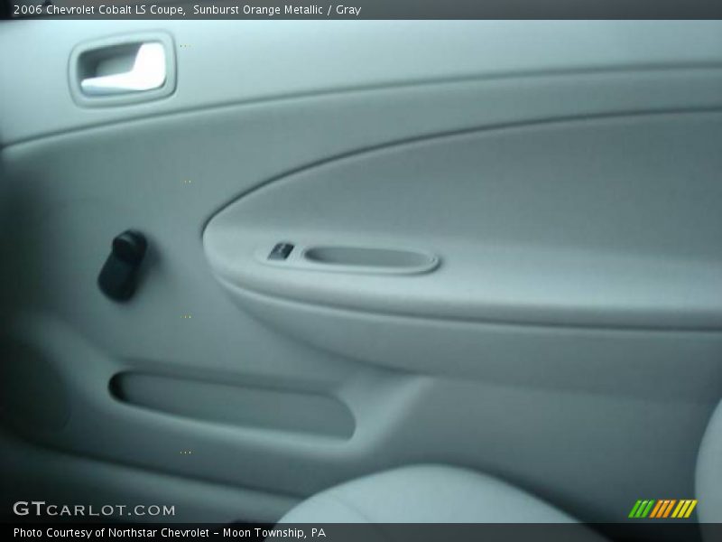 Sunburst Orange Metallic / Gray 2006 Chevrolet Cobalt LS Coupe