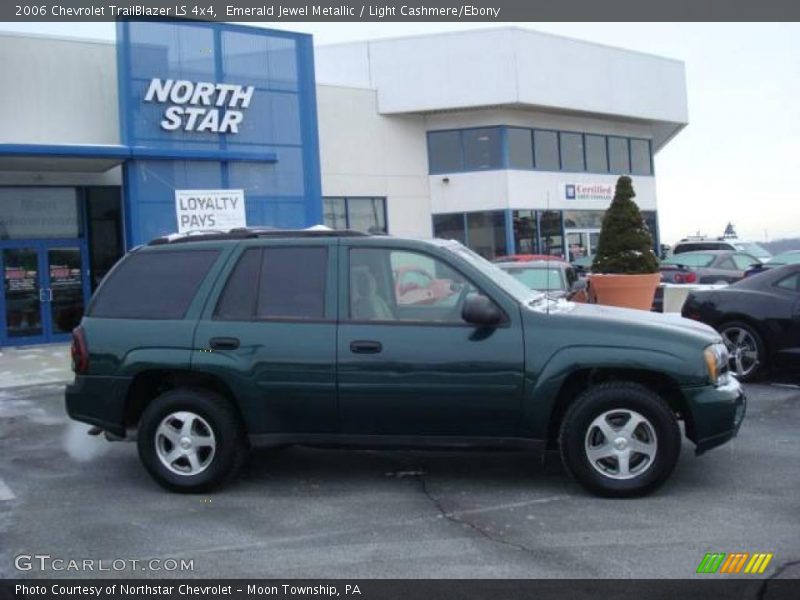 Emerald Jewel Metallic / Light Cashmere/Ebony 2006 Chevrolet TrailBlazer LS 4x4