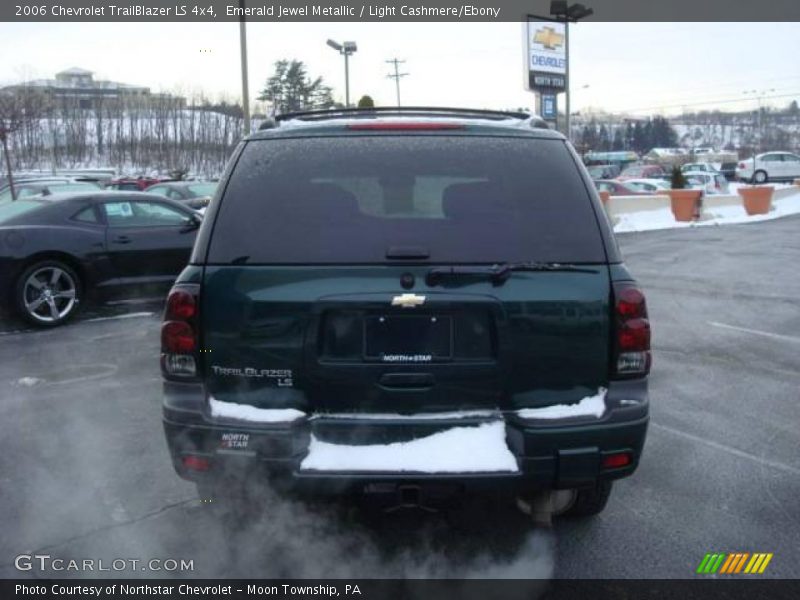 Emerald Jewel Metallic / Light Cashmere/Ebony 2006 Chevrolet TrailBlazer LS 4x4