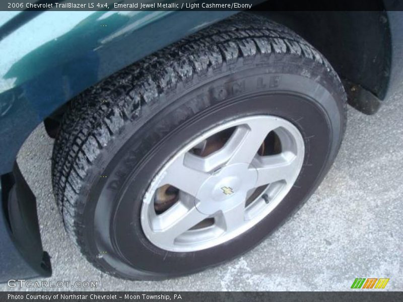 Emerald Jewel Metallic / Light Cashmere/Ebony 2006 Chevrolet TrailBlazer LS 4x4