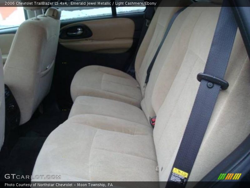 Emerald Jewel Metallic / Light Cashmere/Ebony 2006 Chevrolet TrailBlazer LS 4x4