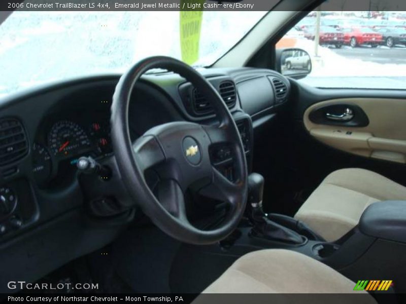 Emerald Jewel Metallic / Light Cashmere/Ebony 2006 Chevrolet TrailBlazer LS 4x4