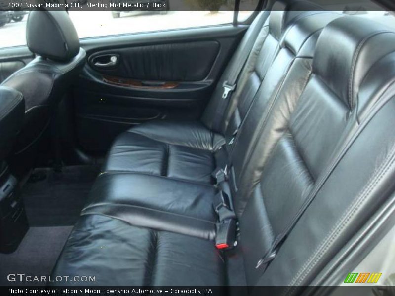 Sterling Mist Metallic / Black 2002 Nissan Maxima GLE