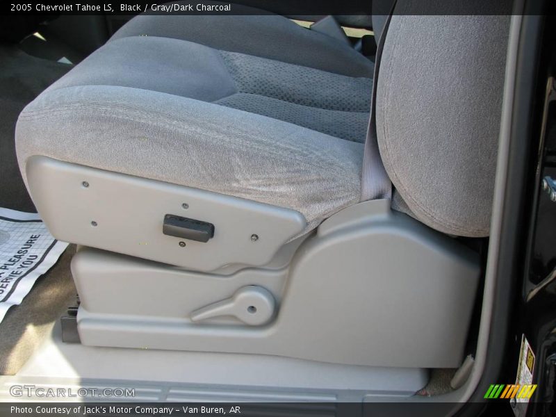 Black / Gray/Dark Charcoal 2005 Chevrolet Tahoe LS