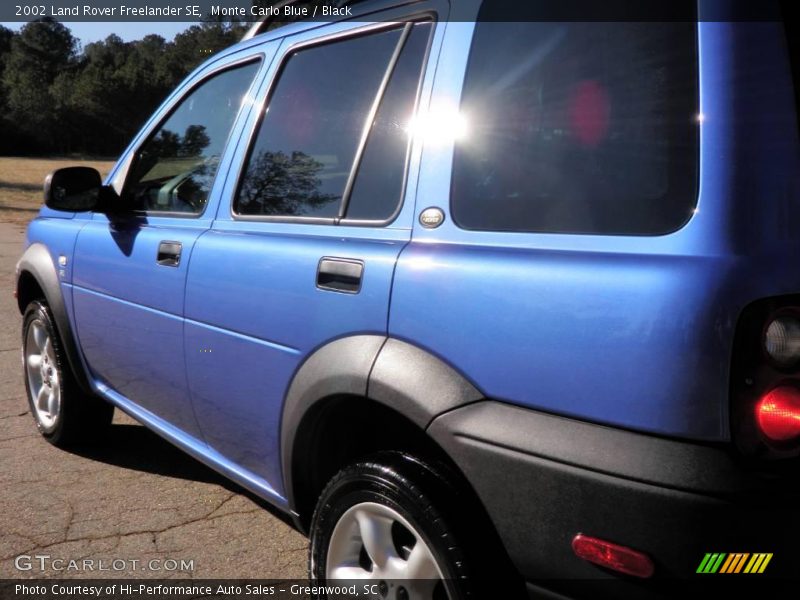 Monte Carlo Blue / Black 2002 Land Rover Freelander SE
