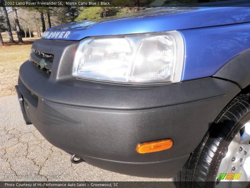 Monte Carlo Blue / Black 2002 Land Rover Freelander SE