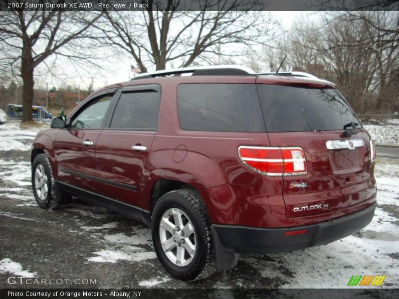 Red Jewel / Black 2007 Saturn Outlook XE AWD